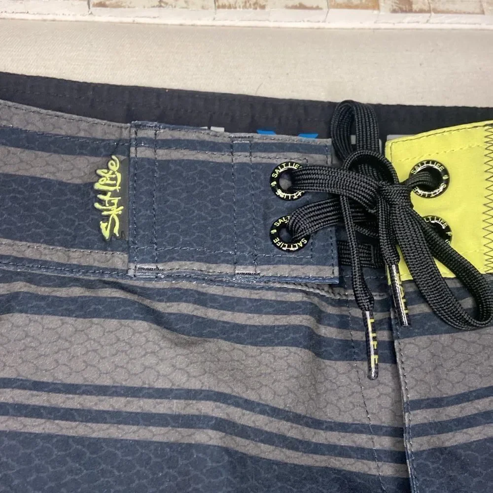 Salt life swim trunks Size 32 SLX-QD vapor stretch